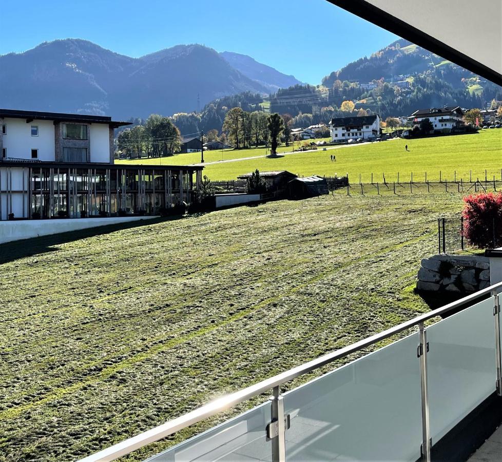 H21 - Modernes Ferienhaus 145Qm, 4Sz, Wellnessbereich Mit Sauna Und Dachterrasse Mit Panoramablick, Kuehlen Und Heizen Mit Geothermie Fügen Extérieur photo
