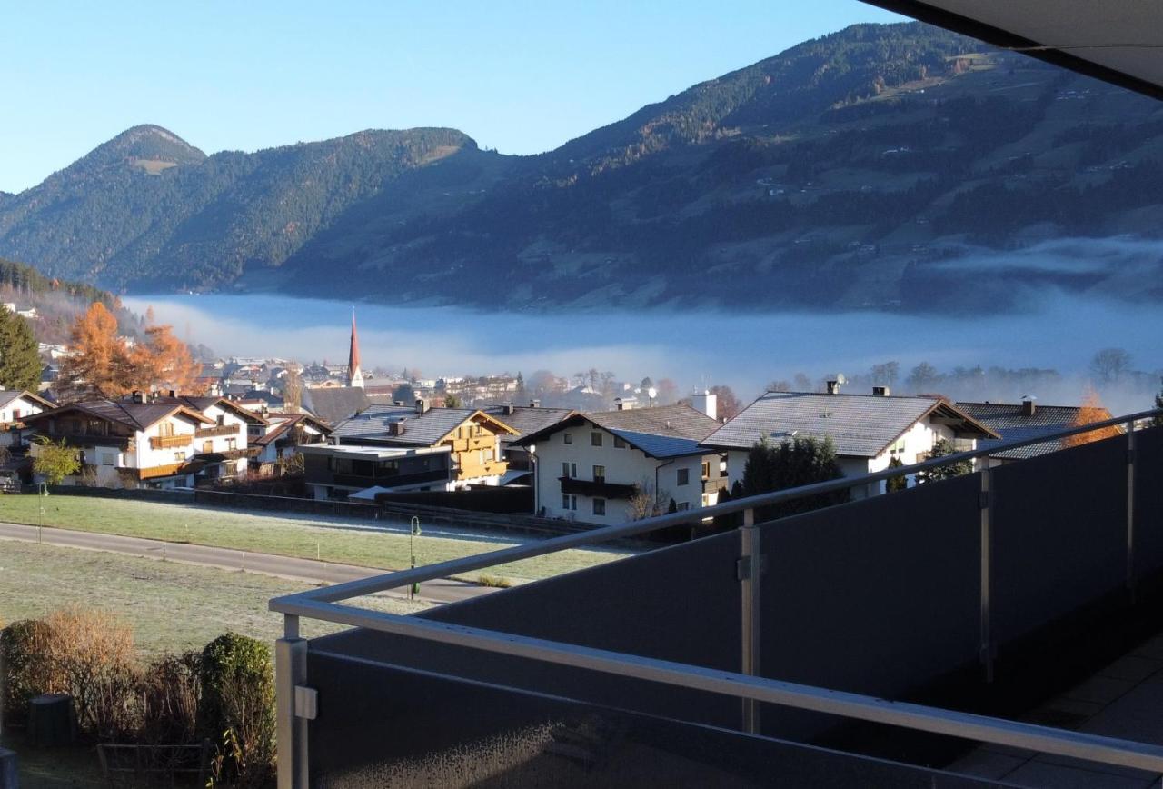 H21 - Modernes Ferienhaus 145Qm, 4Sz, Wellnessbereich Mit Sauna Und Dachterrasse Mit Panoramablick, Kuehlen Und Heizen Mit Geothermie Fügen Extérieur photo