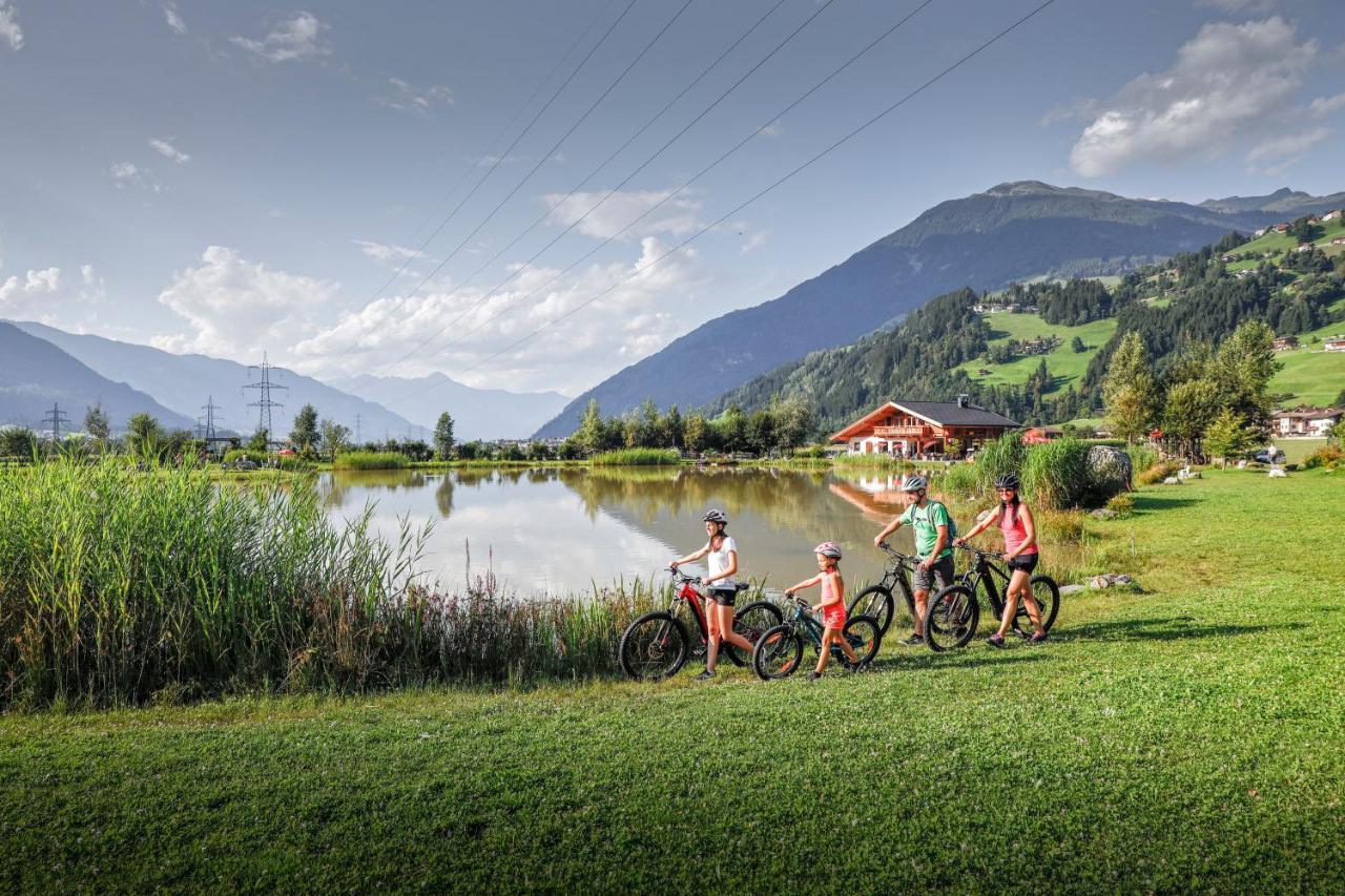 H21 - Modernes Ferienhaus 145Qm, 4Sz, Wellnessbereich Mit Sauna Und Dachterrasse Mit Panoramablick, Kuehlen Und Heizen Mit Geothermie Fügen Extérieur photo