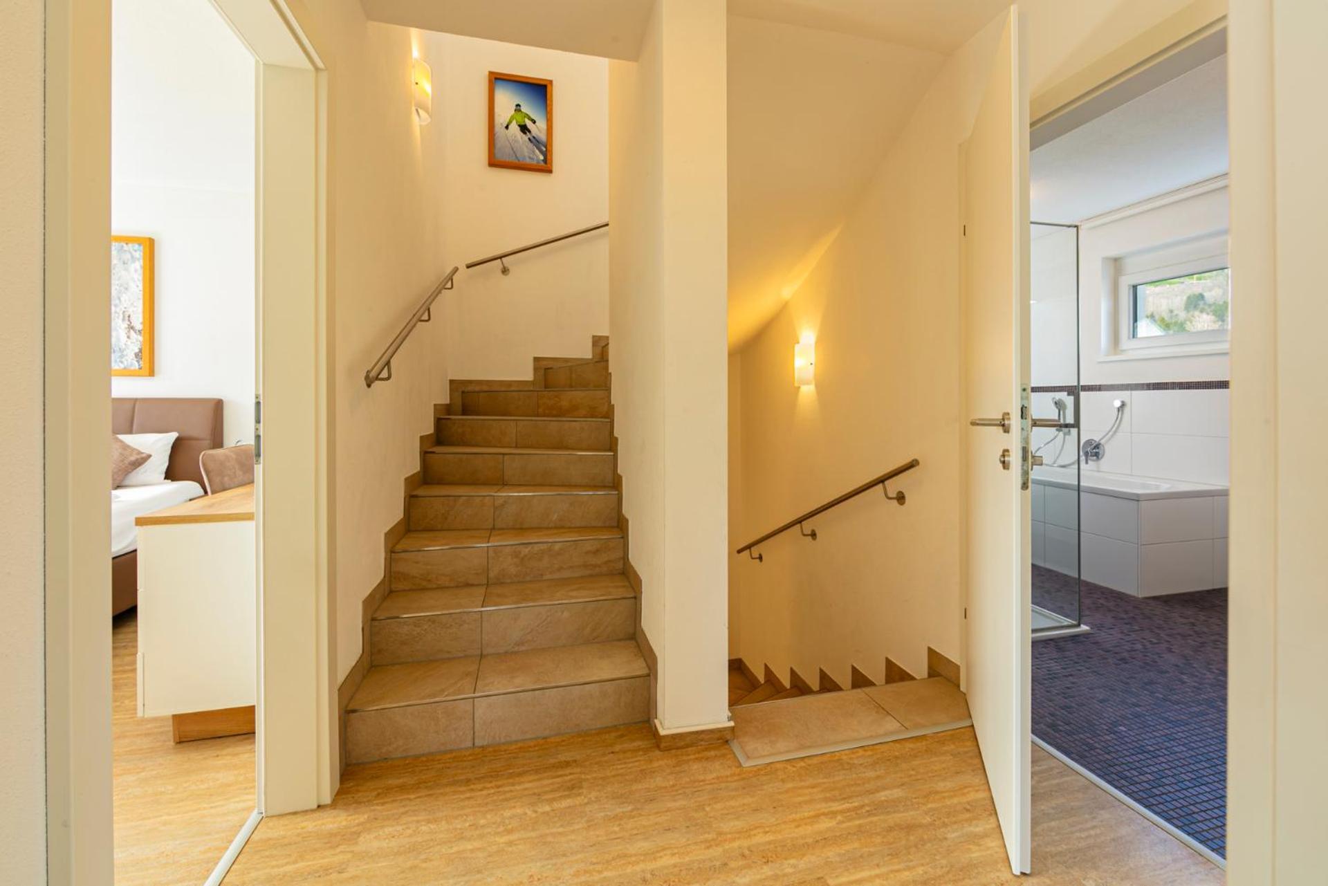 H21 - Modernes Ferienhaus 145Qm, 4Sz, Wellnessbereich Mit Sauna Und Dachterrasse Mit Panoramablick, Kuehlen Und Heizen Mit Geothermie Fügen Extérieur photo