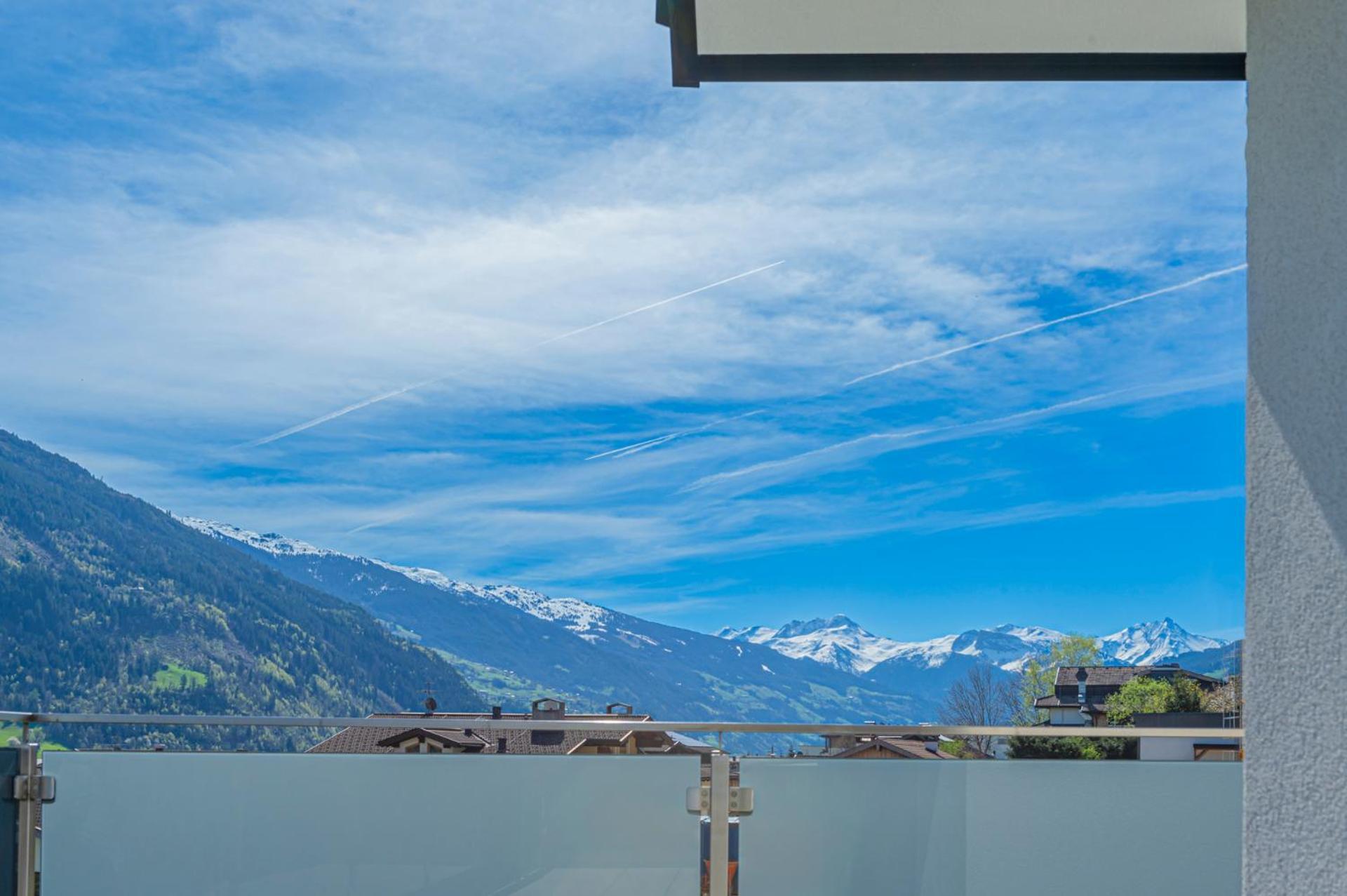 H21 - Modernes Ferienhaus 145Qm, 4Sz, Wellnessbereich Mit Sauna Und Dachterrasse Mit Panoramablick, Kuehlen Und Heizen Mit Geothermie Fügen Extérieur photo